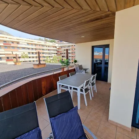 Large Terrace With Views On The Cliffs At Balcon De Gigantes *